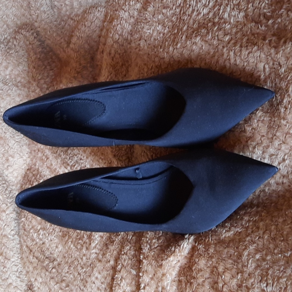 High healed pumps